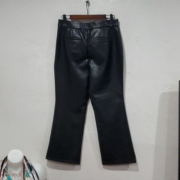 Bagatelle Black Faux Leather Cropped Flare Pants Size M - Picture 8 of 14